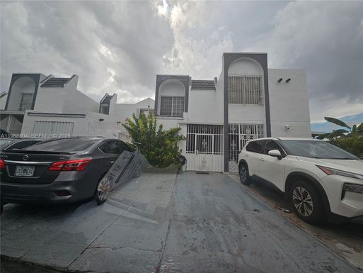 3890 W 8th Way # 40, Hialeah FL 33012