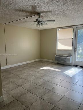 2701 Riverside Dr # B, Coral Springs FL 33065