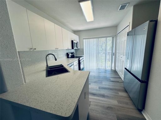 5705 NW 109th Ave # 50, Doral FL 33178