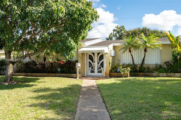 2010 NW 185th Ter, Miami Gardens FL 33056