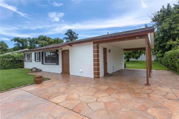 2700 N Seacrest Blvd, Boynton Beach FL 33435