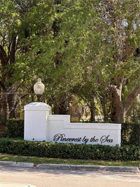 13351 SW 57th Ct, Pinecrest FL 33156