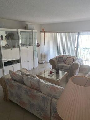 303 Racquet Club Rd # 206, Weston FL 33326