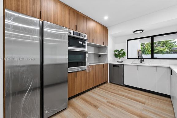 7311 Fairway Blvd, Miramar FL 33023