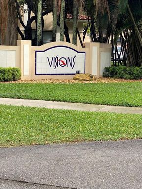 543 Racquet Club Rd # 33, Weston FL 33326