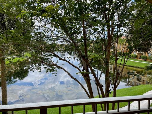 150 NW 96th Ave # 207, Pembroke Pines FL 33024