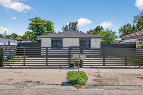 2490 NW 44th St # 2490, Miami FL 33142