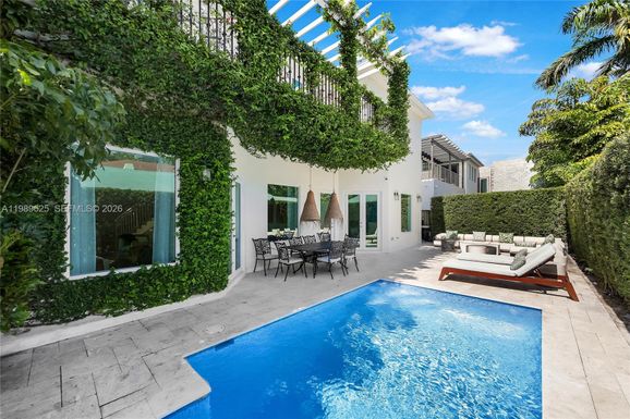 1898 S Miami Ave, Miami FL 33129