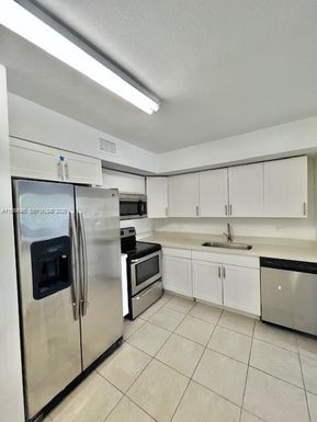 3690 N 56th Ave # 902, Hollywood FL 33021