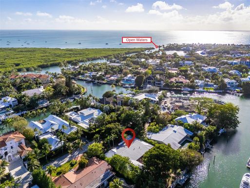 221 Knollwood Dr, Key Biscayne FL 33149