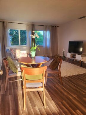 1020 94th St # 302, Bay Harbor Islands FL 33154