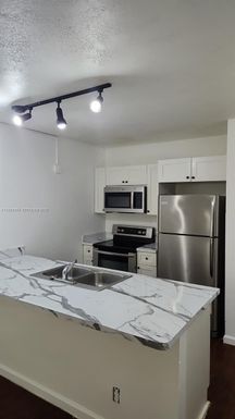 2401 Riverside Dr # B, Coral Springs FL 33065