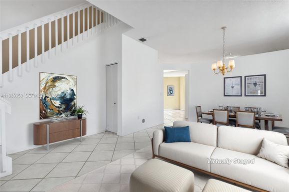 15462 NW 14th Ct, Pembroke Pines FL 33028