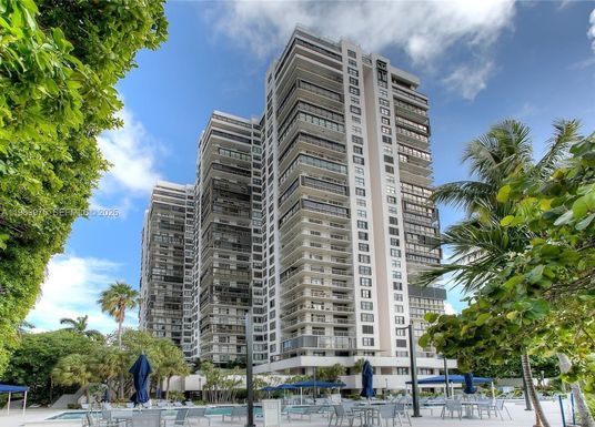 2333 Brickell Ave # 2614, Miami FL 33129