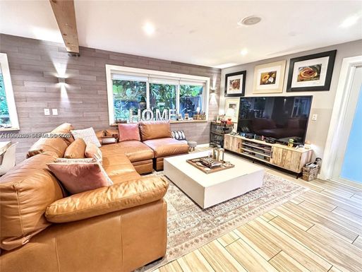 1115 Meridian Ave, Miami Beach FL 33139