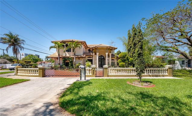 588 Miller Dr, Miami Springs FL 33166