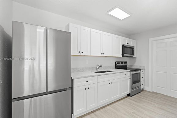 812 32nd St, West Palm Beach FL 33407