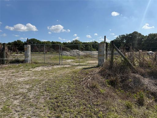 845 N KENNEL ST, Clewiston FL 33440