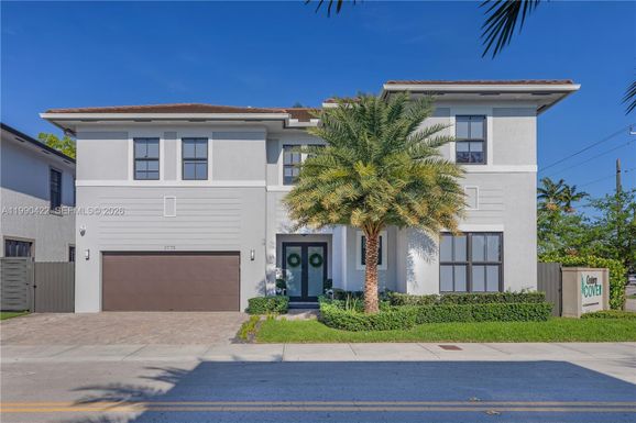 2775 SW 101st Ct, Miami FL 33165