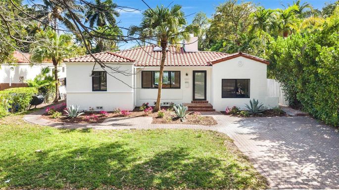 880 NE 72nd Ter, Miami FL 33138