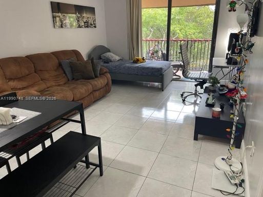 14421 N Kendall Dr # 407M, Miami FL 33186