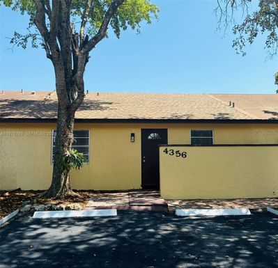4356 NW 5th Ave, Deerfield Beach FL 33064