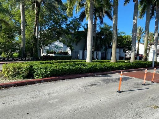 4990 NW 97th Pl # 314, Doral FL 33178