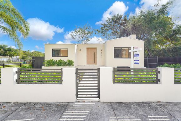 4721 NW 6th Ave # 0, Miami FL 33127