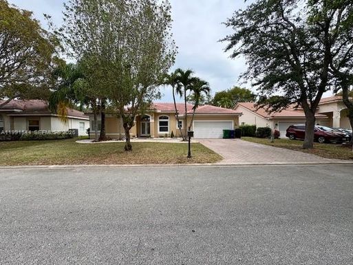10261 NW 54th Pl, Coral Springs FL 33076