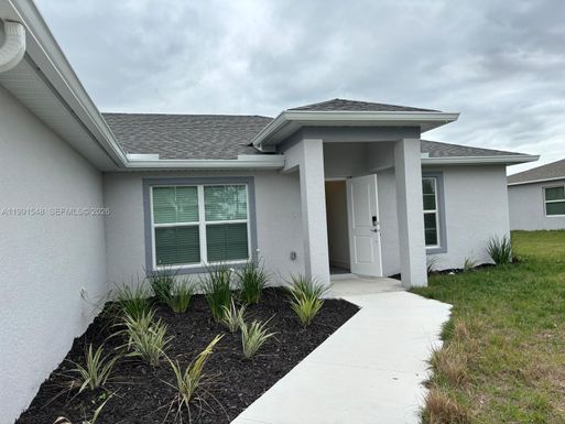 2711 SW 20th St, Lehigh Acres FL 33976