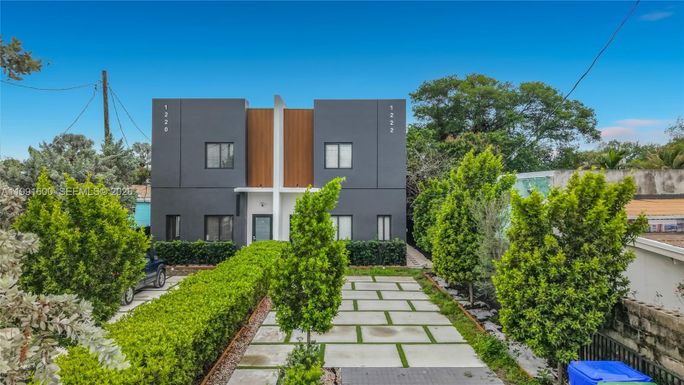 1220 NW 30th St, Miami FL 33142