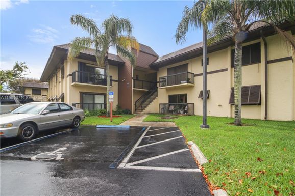 7915 SW 86th St # 709, Miami FL 33143