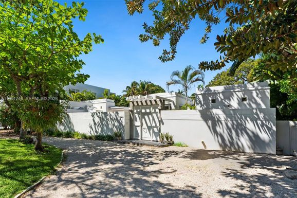 346 Gulf Road, Key Biscayne FL 33149