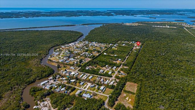 25 & 26 Plantation Dr., Everglades City FL 34141