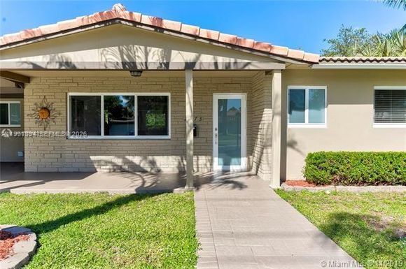 2675 NE 8th St # 2675, Pompano Beach FL 33062