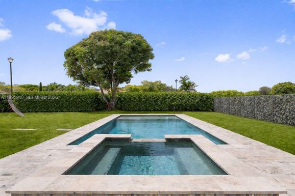 9128 SW 211th Ln, Cutler Bay FL 33189