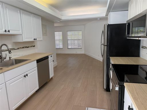 1425 NE 56th St # 3, Fort Lauderdale FL 33334