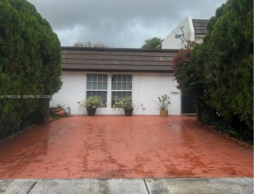 6755 Crooked Palm Ter, Miami Lakes FL 33014