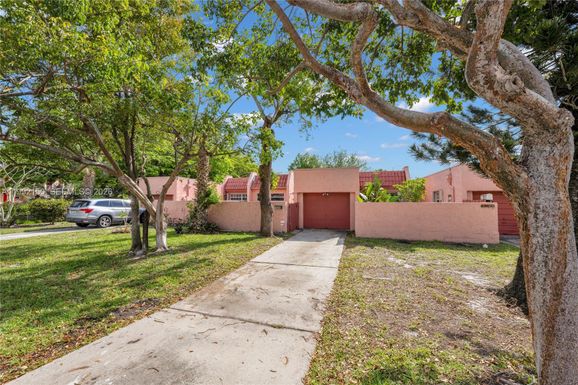 1624 NW 56th Ave # 14, Lauderhill FL 33313