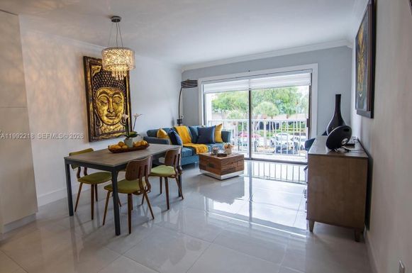 1650 NE 115th St # 302, Miami FL 33181