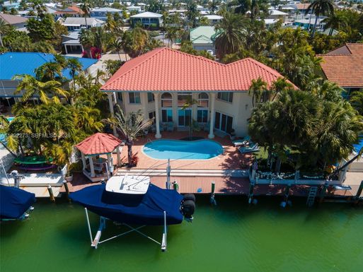 431 12th St, Key Colony FL 33051