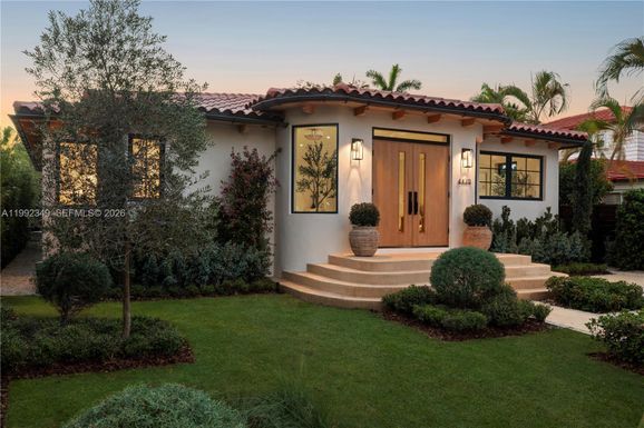 4430 Royal Palm Ave, Miami Beach FL 33140