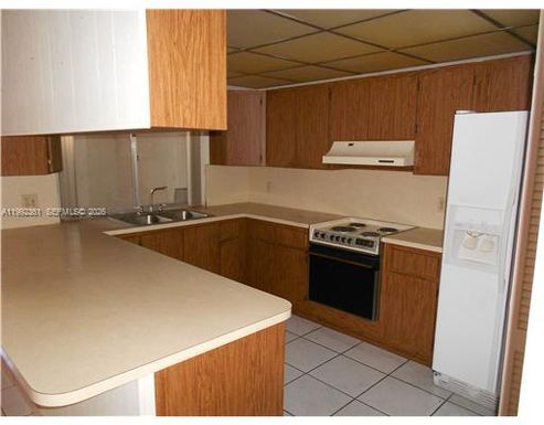 4131 W 18th Ct # 4131, Hialeah FL 33012