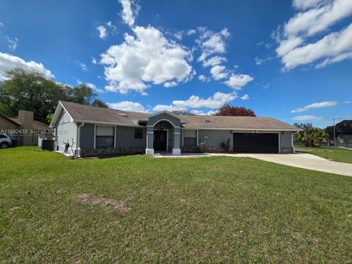 2356 Royal Oaks Blvd, Kissimmee FL 34744