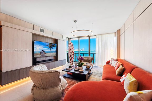 1135 103rd St # 303, Bay Harbor Islands FL 33154