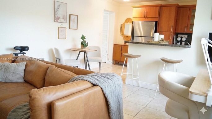 3240 Mary St # S206, Miami FL 33133