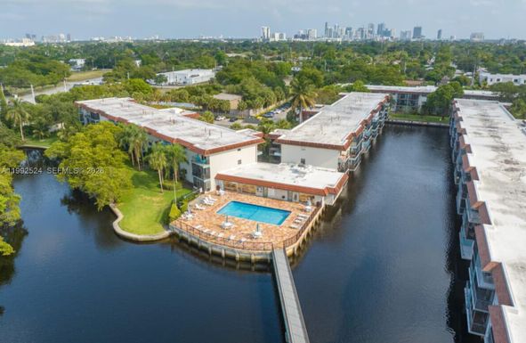 333 NW 17th Ct # 203B, Fort Lauderdale FL 33311