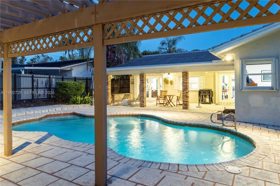 9717 SW 93rd Ter, Miami FL 33176