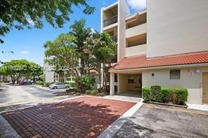 117 Lake Emerald Dr # 409, Oakland Park FL 33309