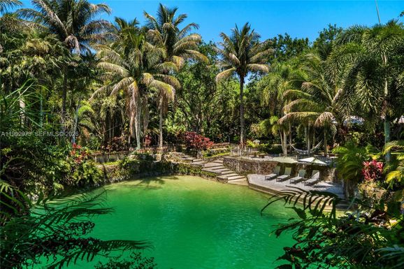 15000 SW 200th St, Miami FL 33187